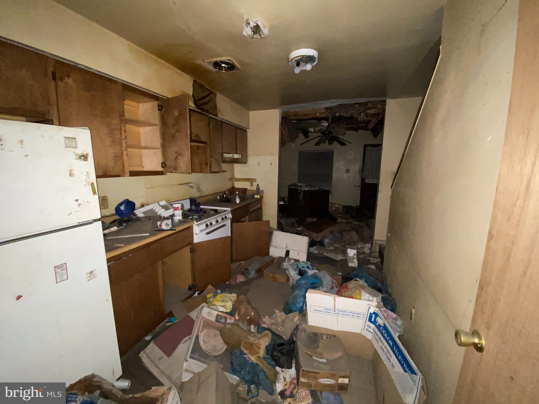 307 North Stricker Street Baltimore, MD 21223 - Photo 2 of 11