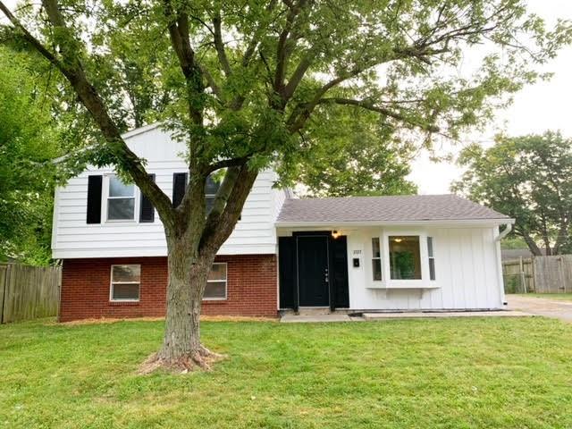 3727 Marseille Road Indianapolis, IN 46226 - Photo 2 of 25 Gallery Image 2