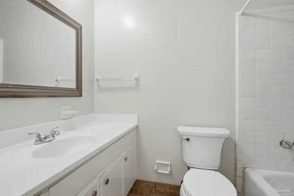 $2,200 | 5641 Hibiscus Road, Pensacola, FL 32504