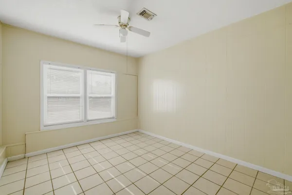 $2,200 | 5641 Hibiscus Road, Pensacola, FL 32504