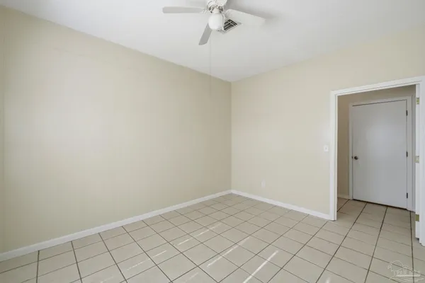 $2,200 | 5641 Hibiscus Road, Pensacola, FL 32504