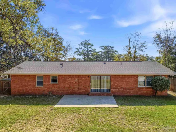 $2,200 | 5641 Hibiscus Road, Pensacola, FL 32504