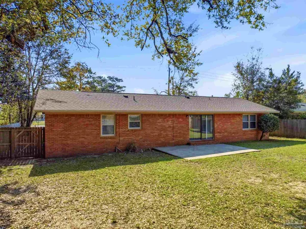 $2,200 | 5641 Hibiscus Road, Pensacola, FL 32504