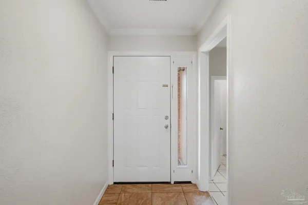 $2,200 | 5641 Hibiscus Road, Pensacola, FL 32504