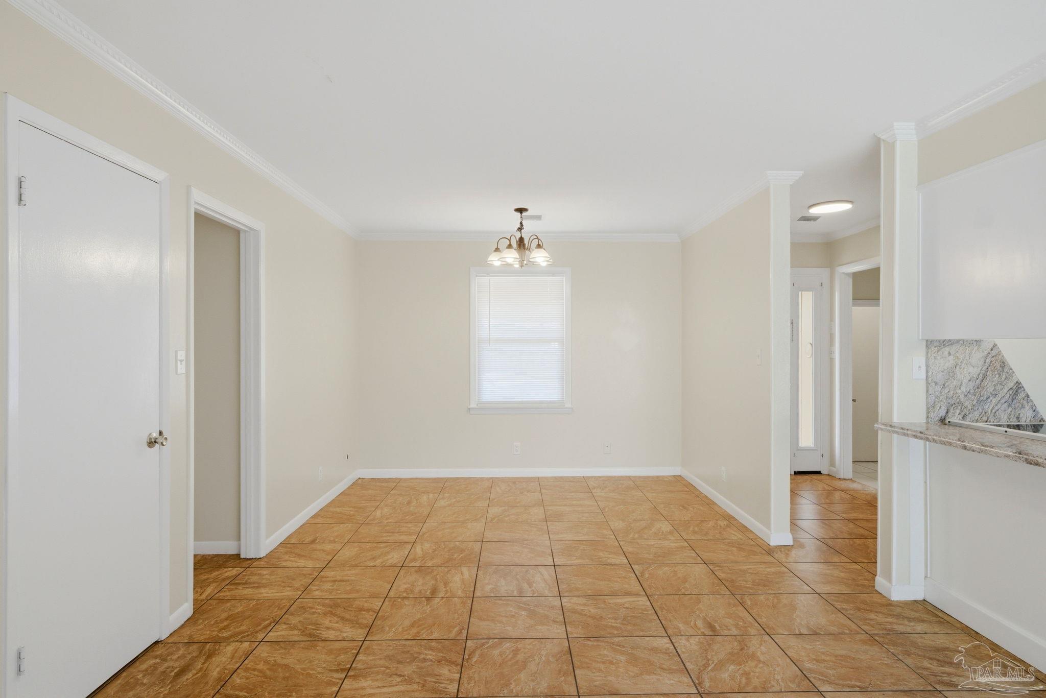 5641 Hibiscus Road Pensacola, FL 32504 - Photo 8 of 29