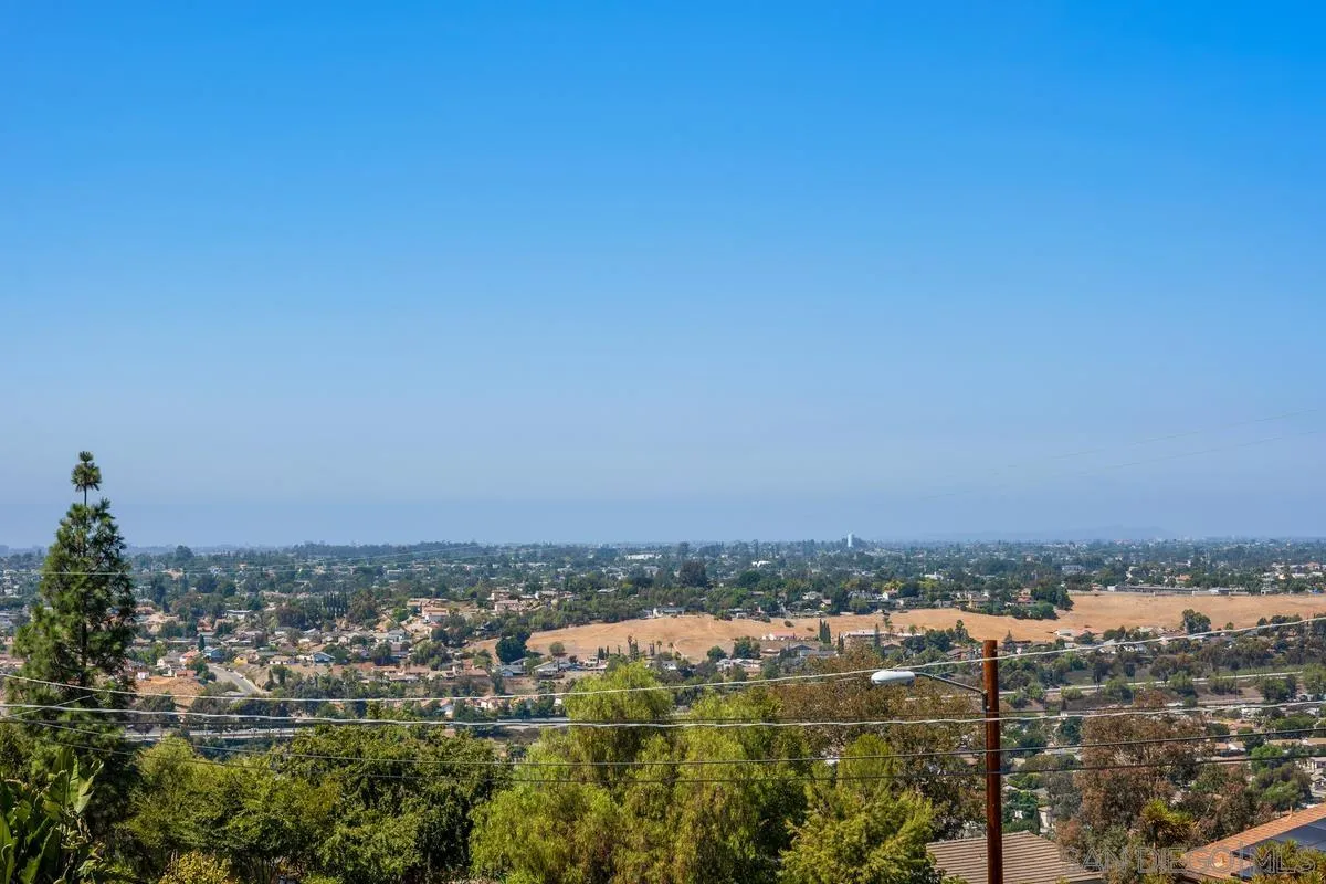 2249 Helix Street Spring Valley, CA 91977 - Photo 3 of 25 Gallery Image 3