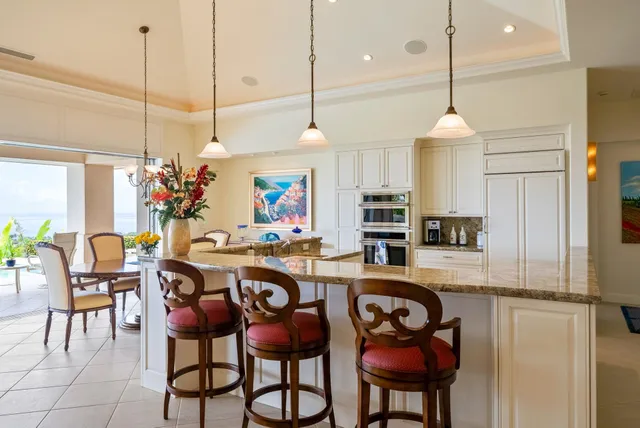 $4,000,000 | 3387 Kuaua Place, Kihei, HI 96753