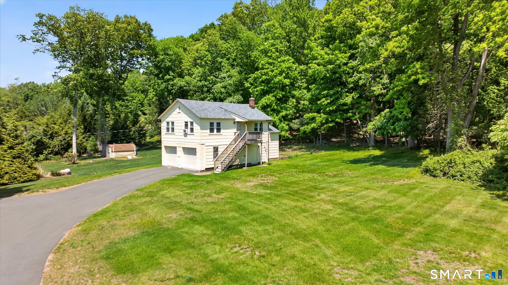 20 Huckleberry Hill Road Avon, CT 06001 - Photo 4 of 40