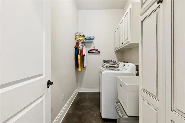 $825,000 | 308 Tullulah Avenue, River Ridge, LA 70123