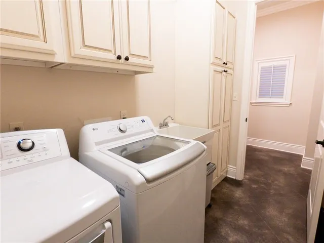 $825,000 | 308 Tullulah Avenue, River Ridge, LA 70123