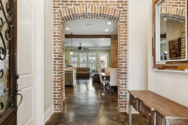 $825,000 | 308 Tullulah Avenue, River Ridge, LA 70123