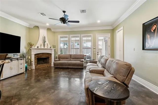 $825,000 | 308 Tullulah Avenue, River Ridge, LA 70123