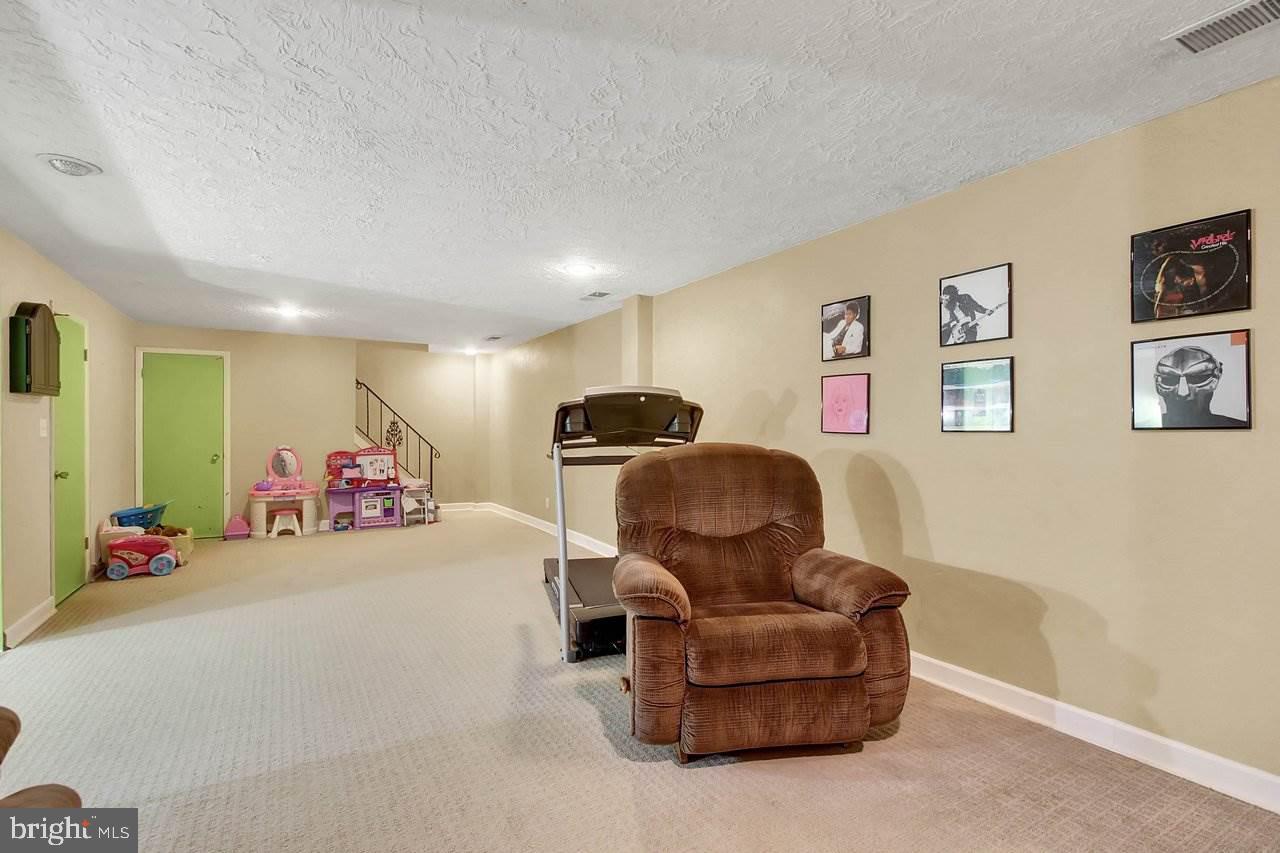 3325 Harrowgate Road York, PA 17402 - Photo 28 of 36 Gallery Image 28