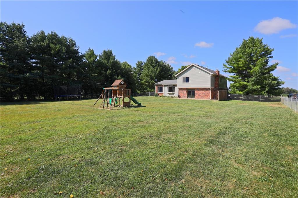5857 Hickory Road Indianapolis, IN 46239 - Photo 32 of 34 Gallery Image 32