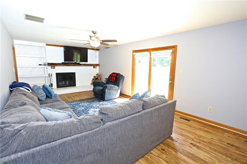 5857 Hickory Road Indianapolis, IN 46239 - Photo 8 of 34 Gallery Image 8