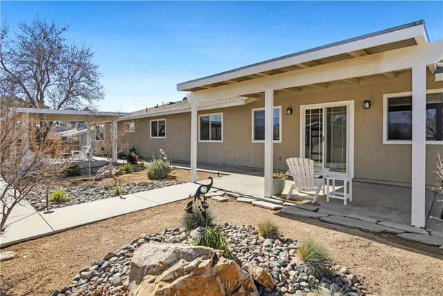 $455,000 | 7721 Langdon Avenue, Hesperia, CA 92345
