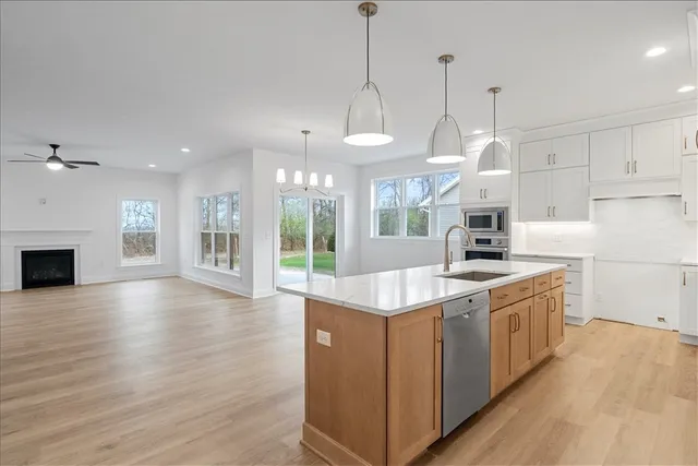 $492,700 | 2 Chatwood Lane, Henrietta, NY 14467