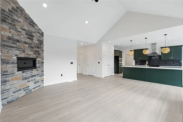 $492,700 | 2 Chatwood Lane, Henrietta, NY 14467