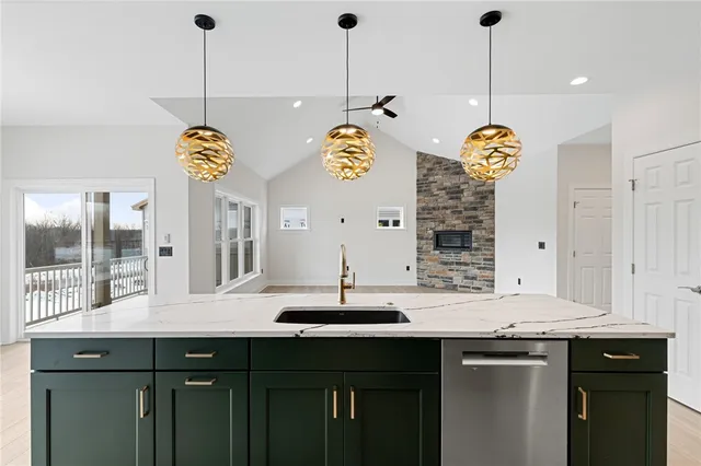 $492,700 | 2 Chatwood Lane, Henrietta, NY 14467