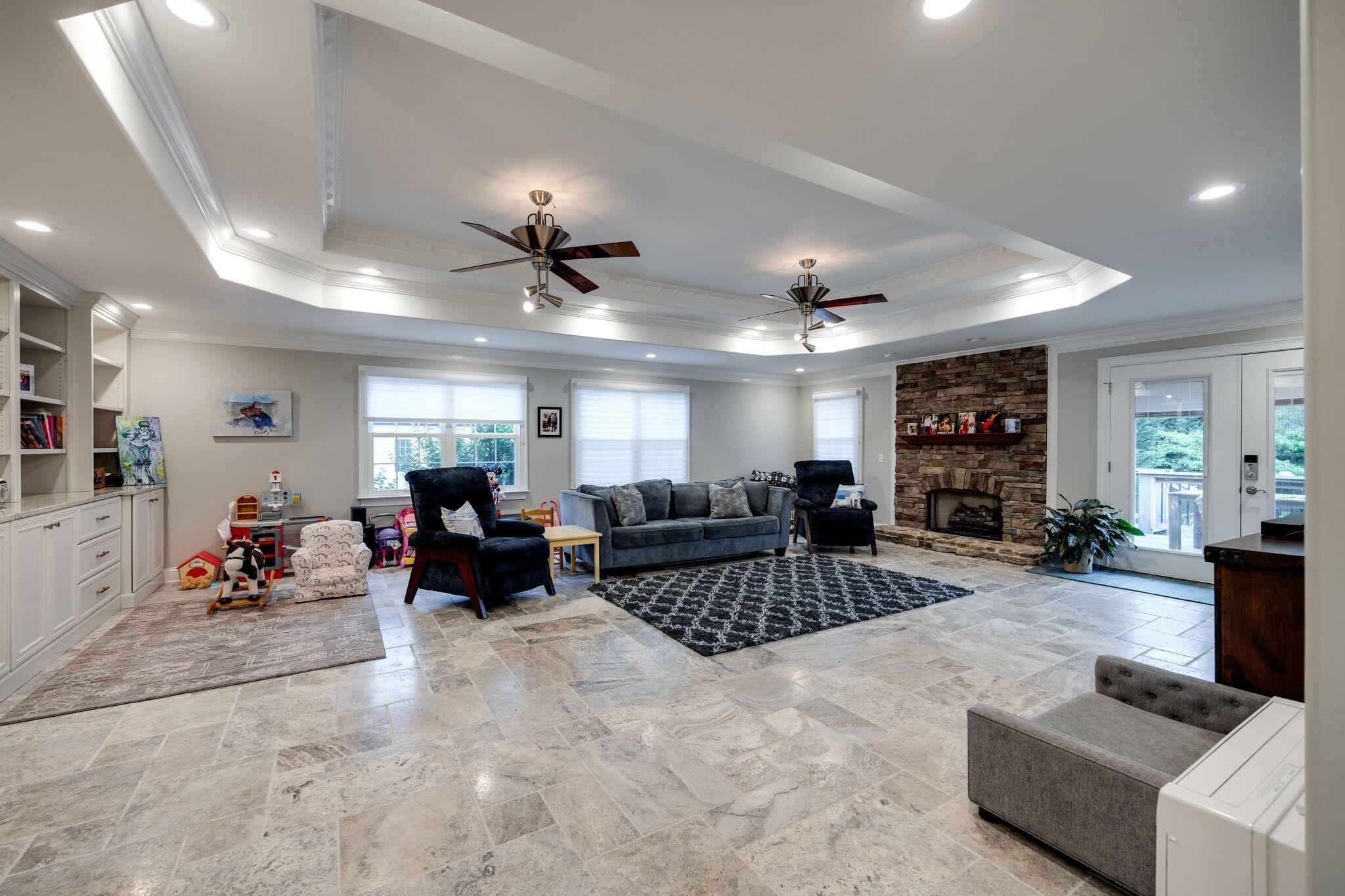 6808 Jesse Conner Road Chattanooga, TN 37421 - Photo 19 of 73 Living Room