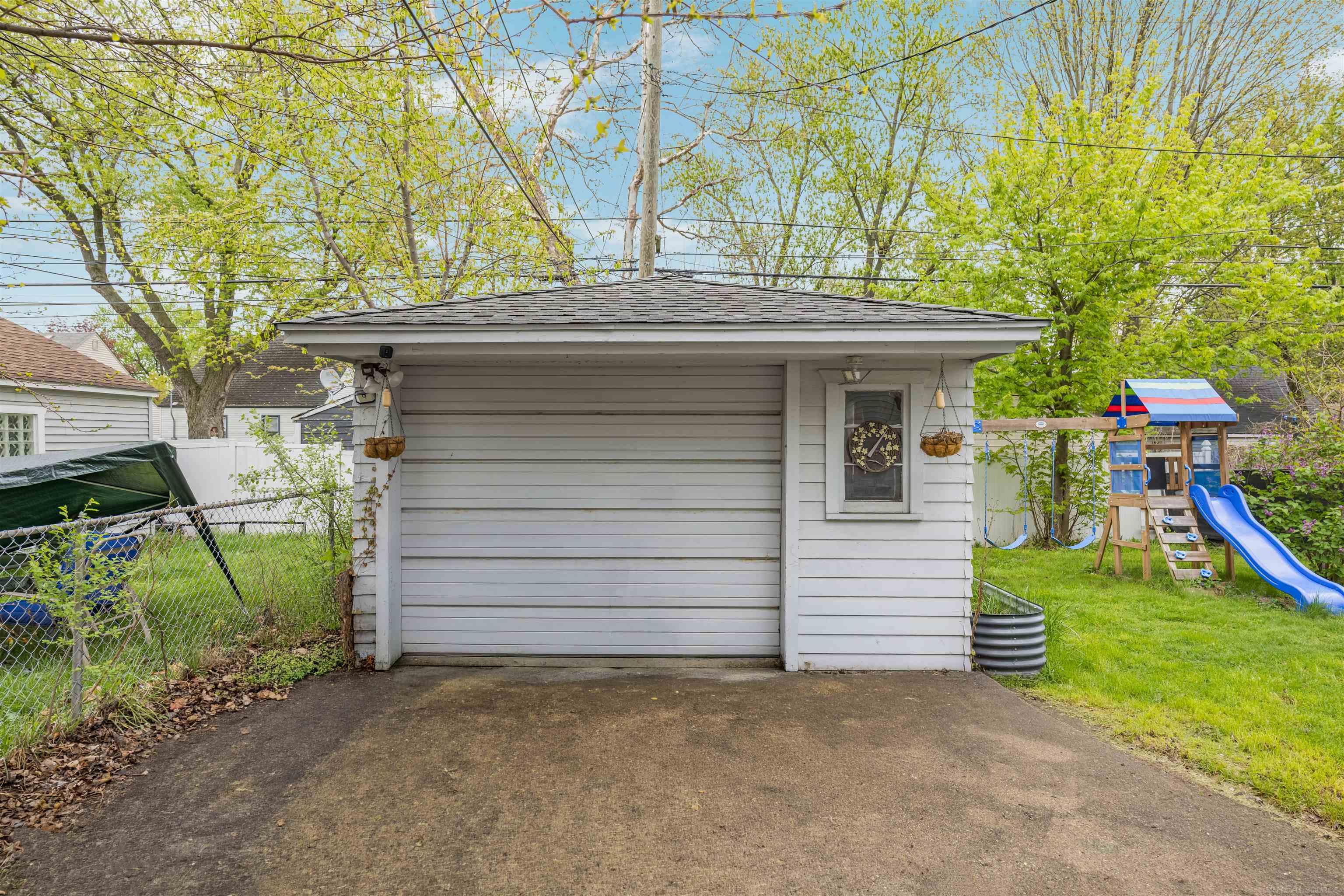 2980 Greenfield Road Berkley, MI 48072 - Photo 36 of 44
