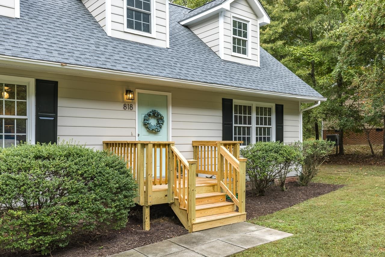 818 Bluestone Road Durham, NC 27713 - Photo 2 of 26 Photo 2
