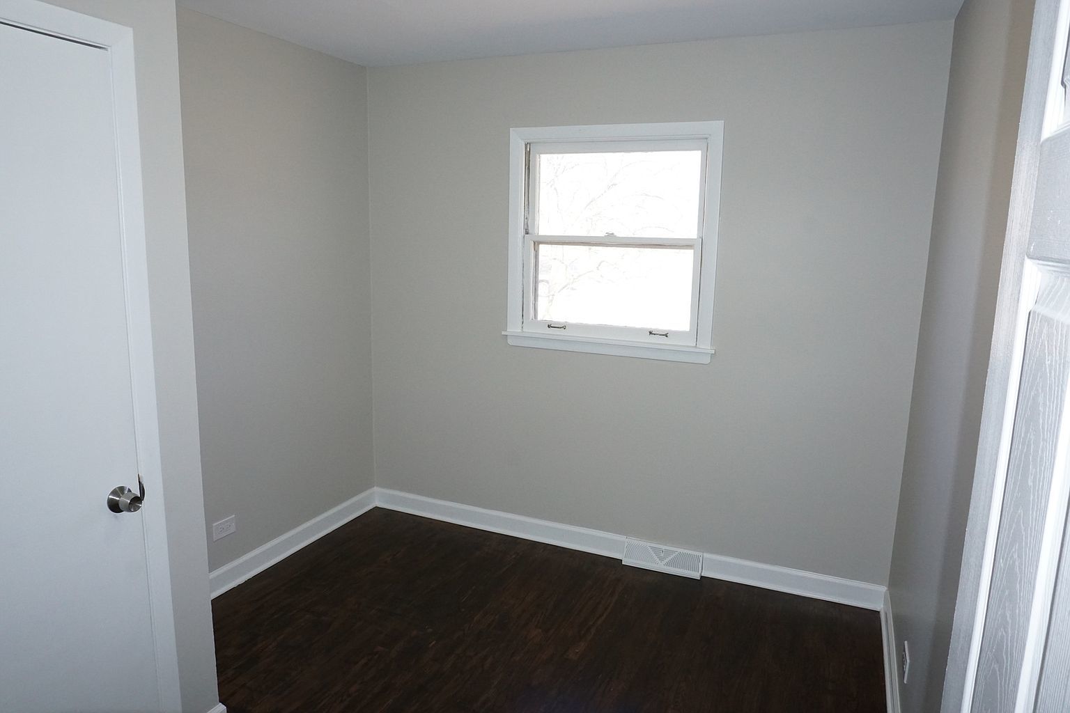 1615 7th Street Winthrop Harbor, IL 60096 - Photo 15 of 24