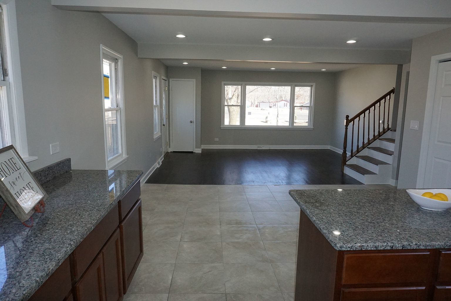 1615 7th Street Winthrop Harbor, IL 60096 - Photo 8 of 24