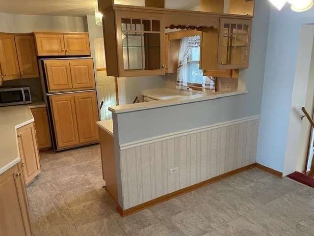 $489,000 | 525 Bunning Drive, Downers Grove, IL 60516