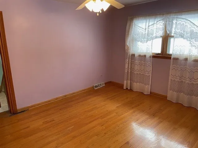 $489,000 | 525 Bunning Drive, Downers Grove, IL 60516