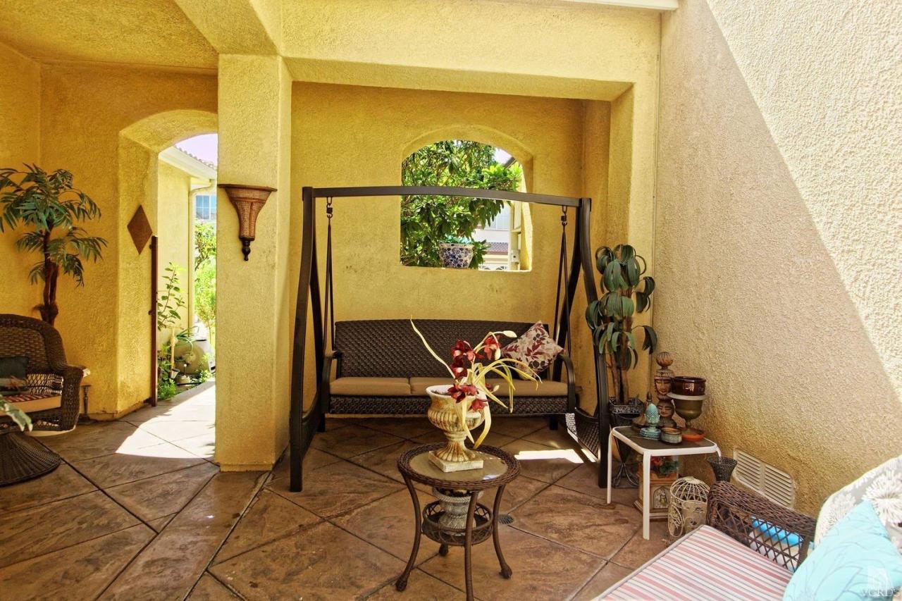 1854 Locust Street Simi Valley, CA 93063 - Photo 3 of 17 a view of a interior of the house