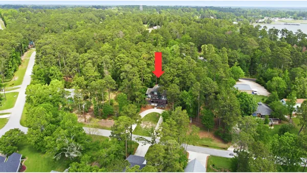 $325,000 | 213 Lakefront Drive, Onalaska, TX 77360