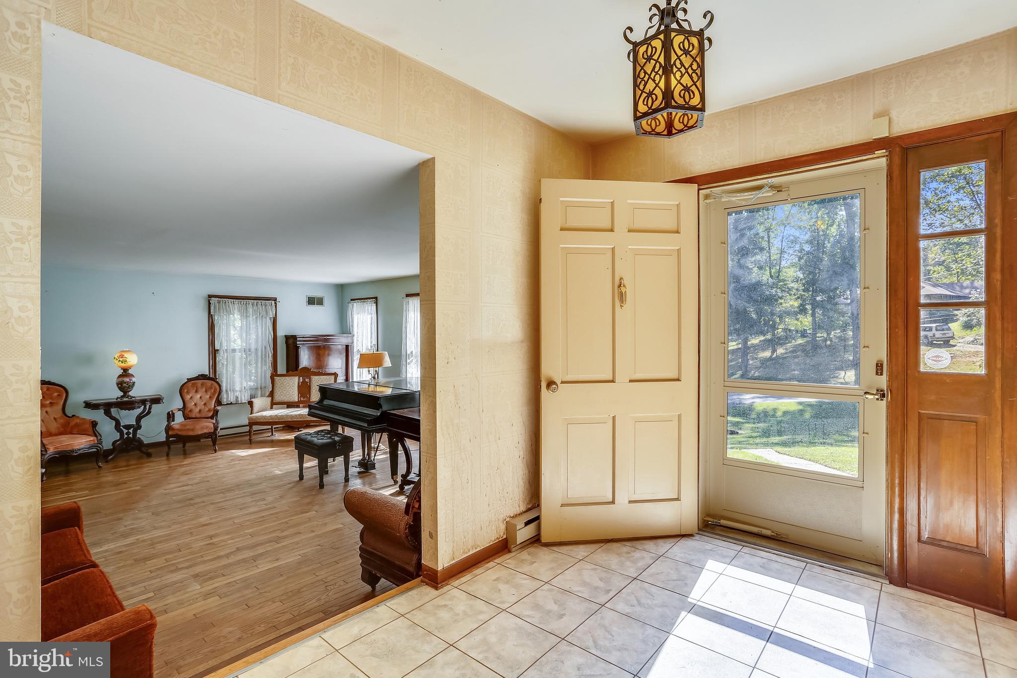 2206 Apple Tree Lane Silver Spring, MD 20905 - Photo 11 of 70 Gallery Image 11