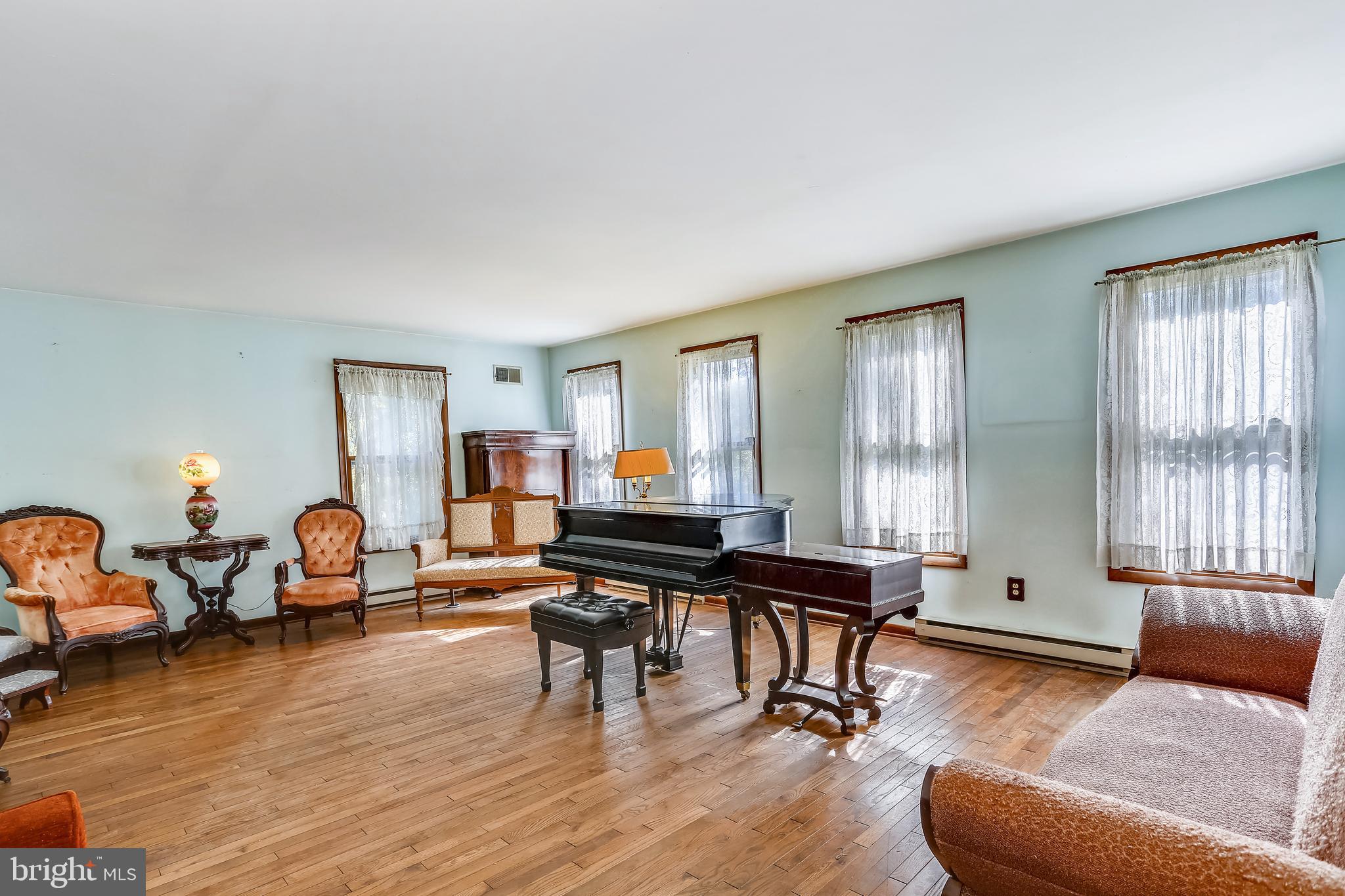 2206 Apple Tree Lane Silver Spring, MD 20905 - Photo 13 of 70 Gallery Image 13