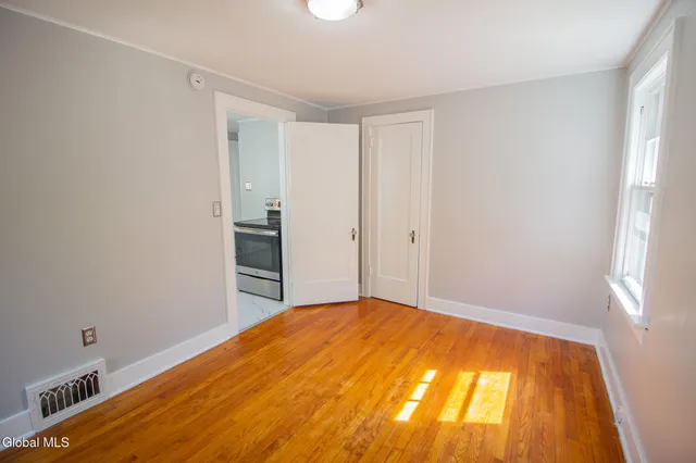 $2,350 | 9 Spring Avenue, Colonie, NY 12110