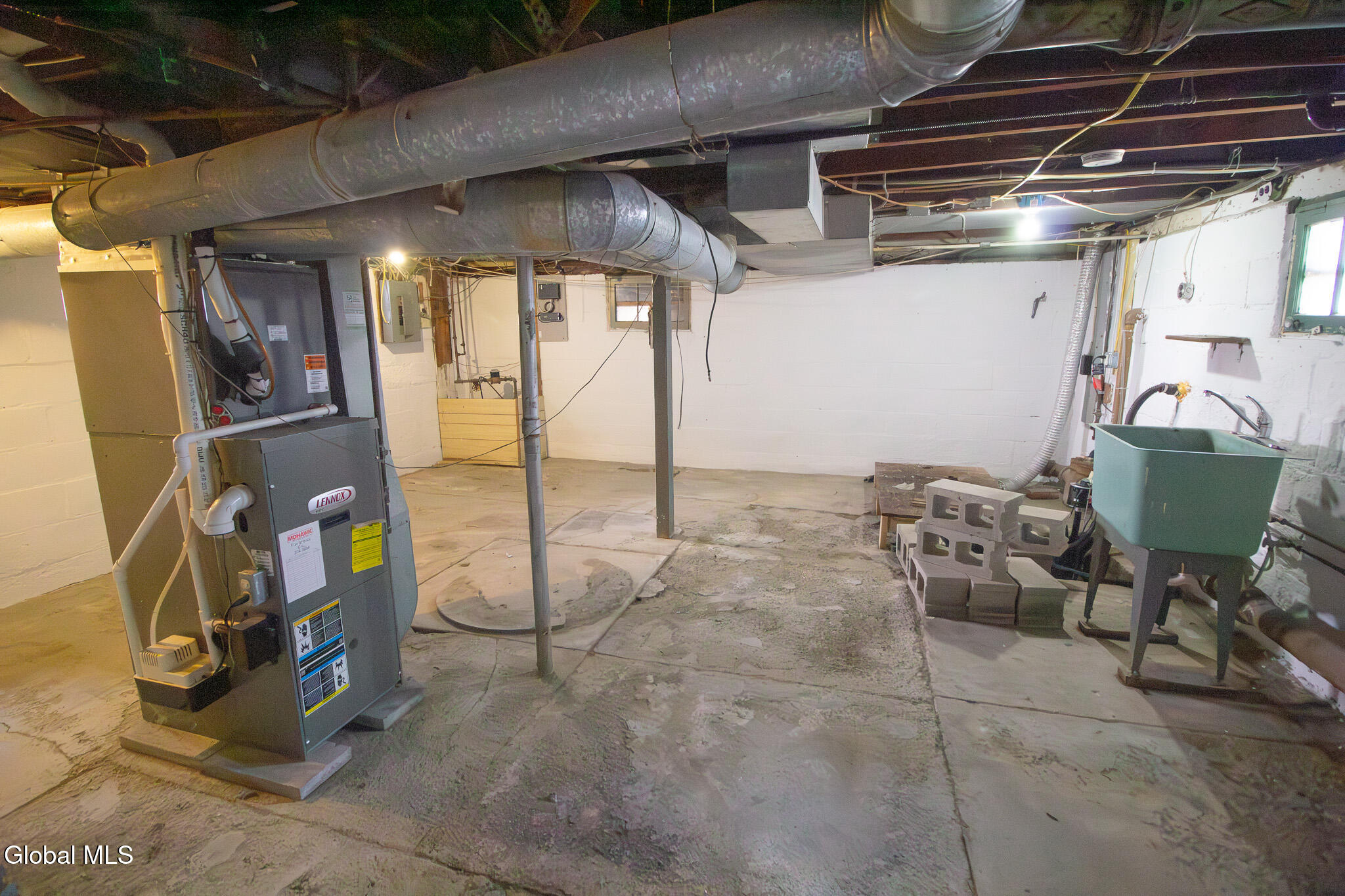 9 Spring Avenue Colonie, NY 12110 - Photo 15 of 18 _MG_9386