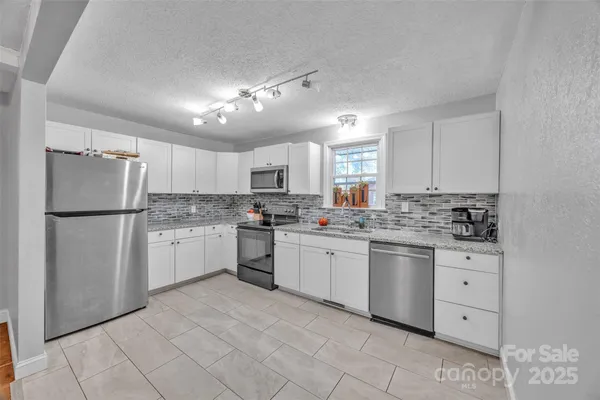 $310,000 | 227 West 27th Street, Newton, NC 28658