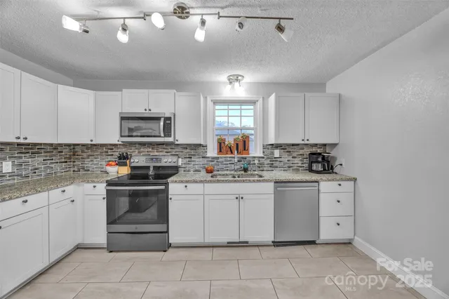 $325,000 | 227 West 27th Street, Newton, NC 28658