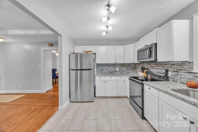 $325,000 | 227 West 27th Street, Newton, NC 28658