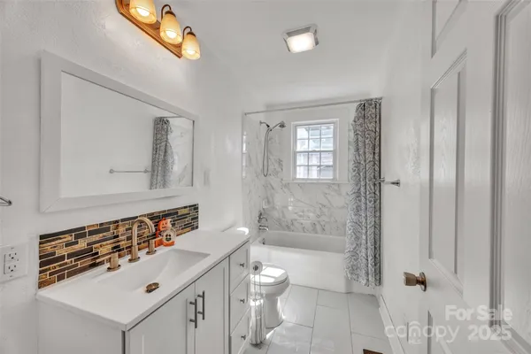 $310,000 | 227 West 27th Street, Newton, NC 28658