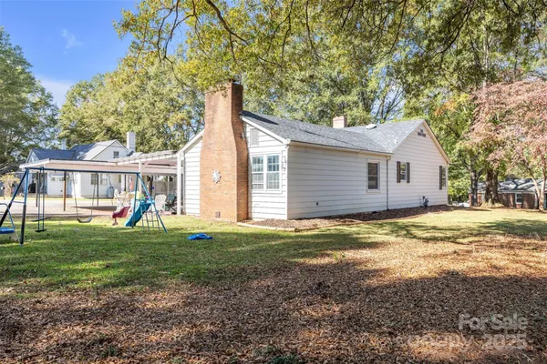 $310,000 | 227 West 27th Street, Newton, NC 28658