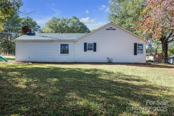 $310,000 | 227 West 27th Street, Newton, NC 28658