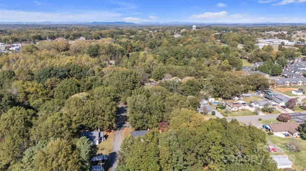 $310,000 | 227 West 27th Street, Newton, NC 28658