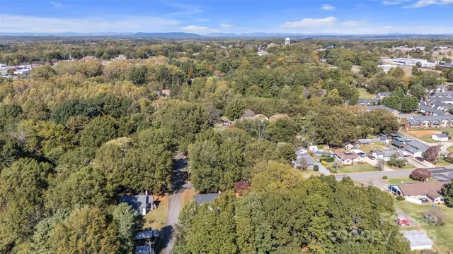 $325,000 | 227 West 27th Street, Newton, NC 28658