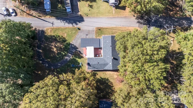 $325,000 | 227 West 27th Street, Newton, NC 28658