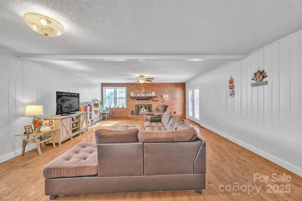 $310,000 | 227 West 27th Street, Newton, NC 28658