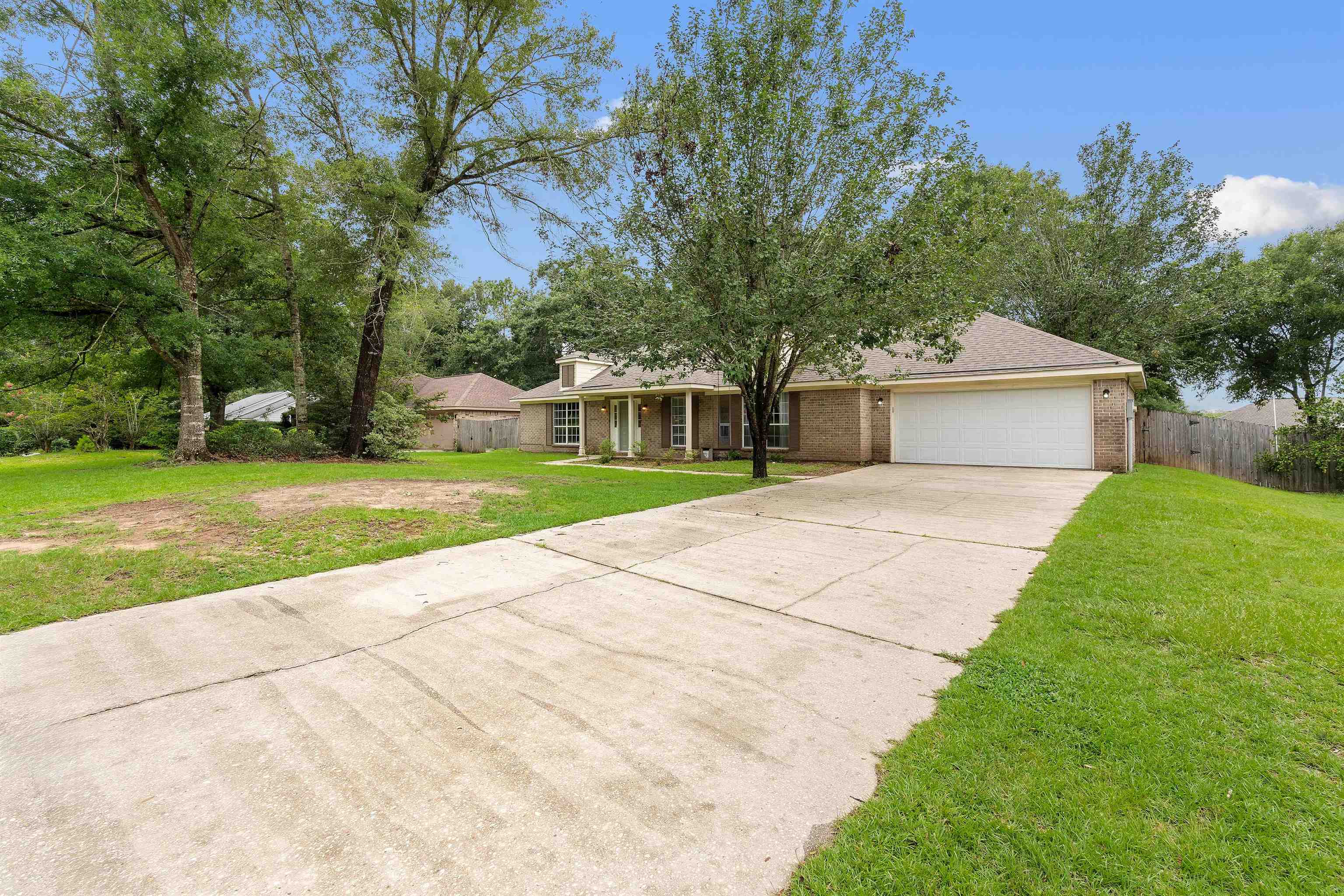 164 Robbins Boulevard Daphne, AL 36526 - Photo 3 of 28 FrontOfStructure