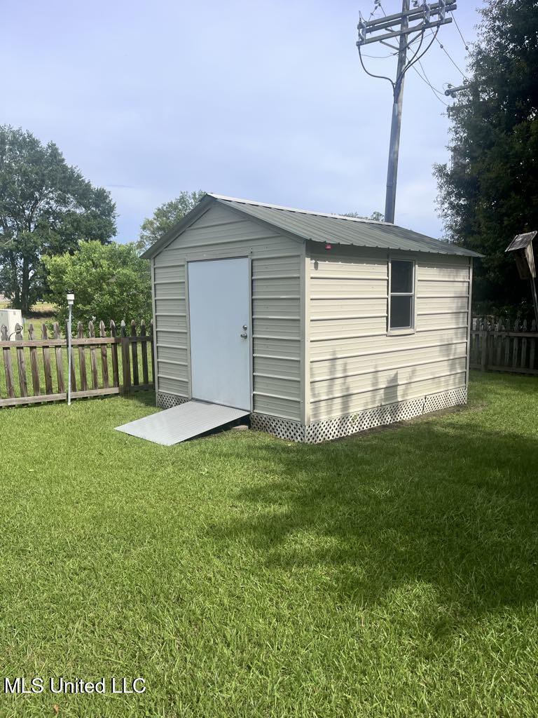 206 Teddy Lane Picayune, MS 39466 - Photo 13 of 14 tl13shed