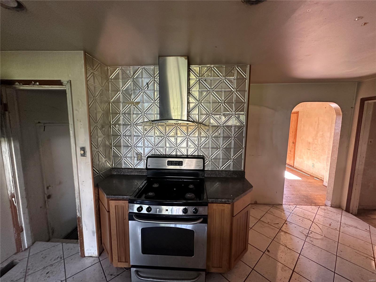 3781 Fee Fee Road Bridgeton, MO 63044 - Photo 6 of 28 Gallery Image 6