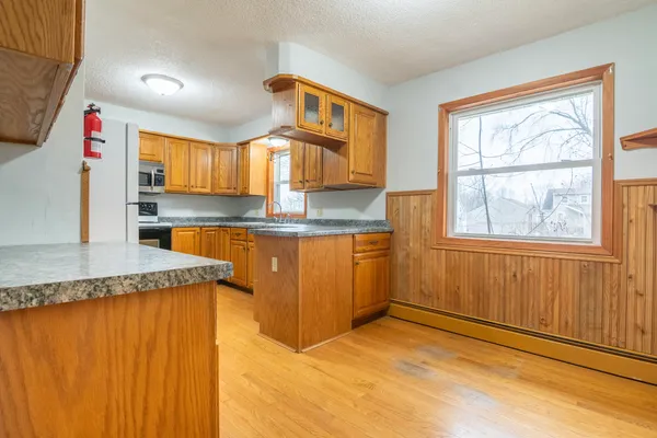 $225,000 | 408 West Jefferson Street, Marshfield, WI 54449